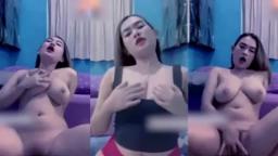 Rini Telanjang Omek Desah Aplikasi Livu
