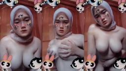 ABG Hijab Remas Susunya Sambil Desah