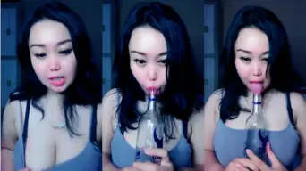 Mamah Muda Cantik Isep Botol Mango